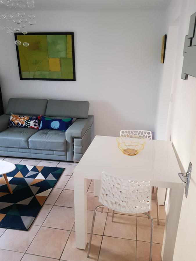 Jolie Appartement Moderne A Roanne Exterior photo